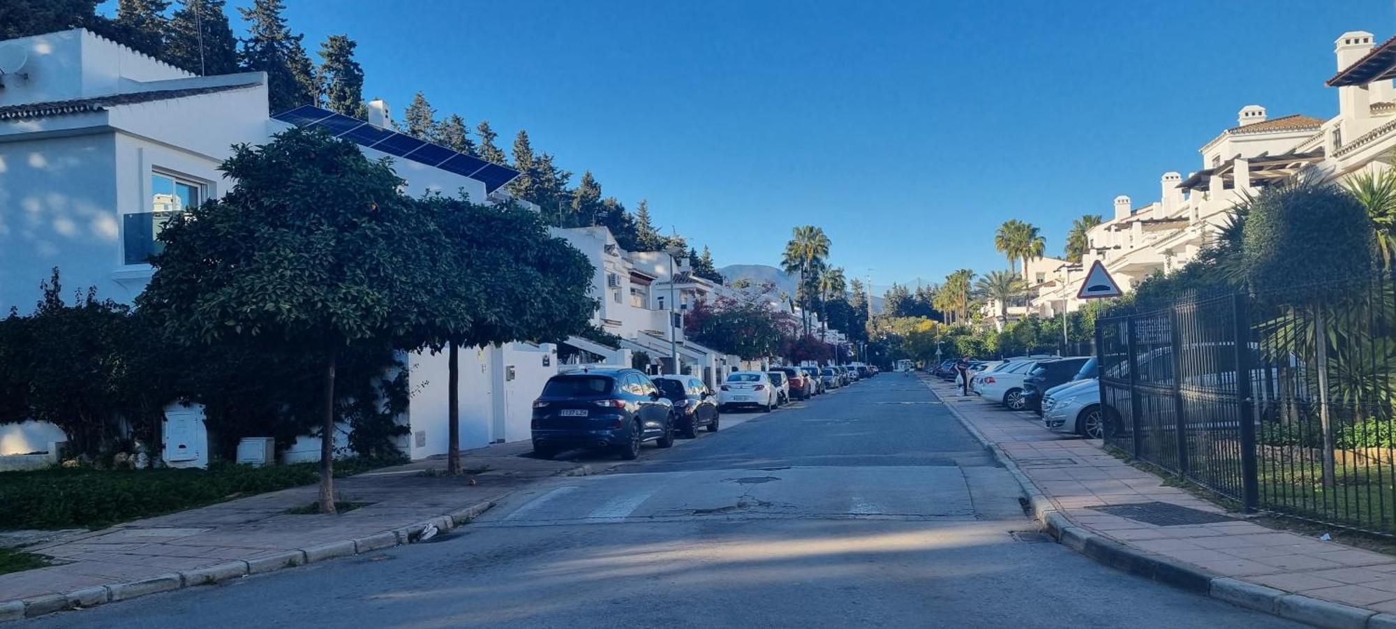 4 Bed House With Pool Walk To Puerto Banus Fast Internet Villa Marbella Exterior foto